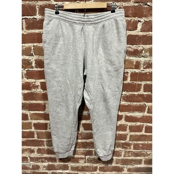 NIKE Gray Sweatpants Club Fleece Tapered Jogger 826431-063 Men's Sz XL - Picture 1 of 3